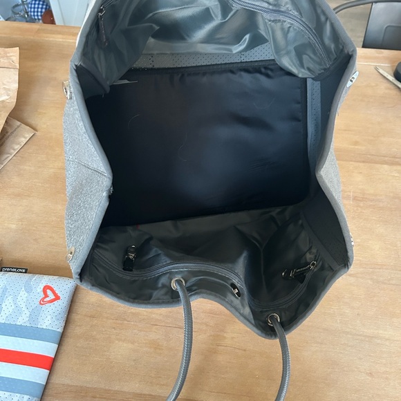 Prenelove Chic Camouflage Tote and Pouch Set - Picture 4 of 6